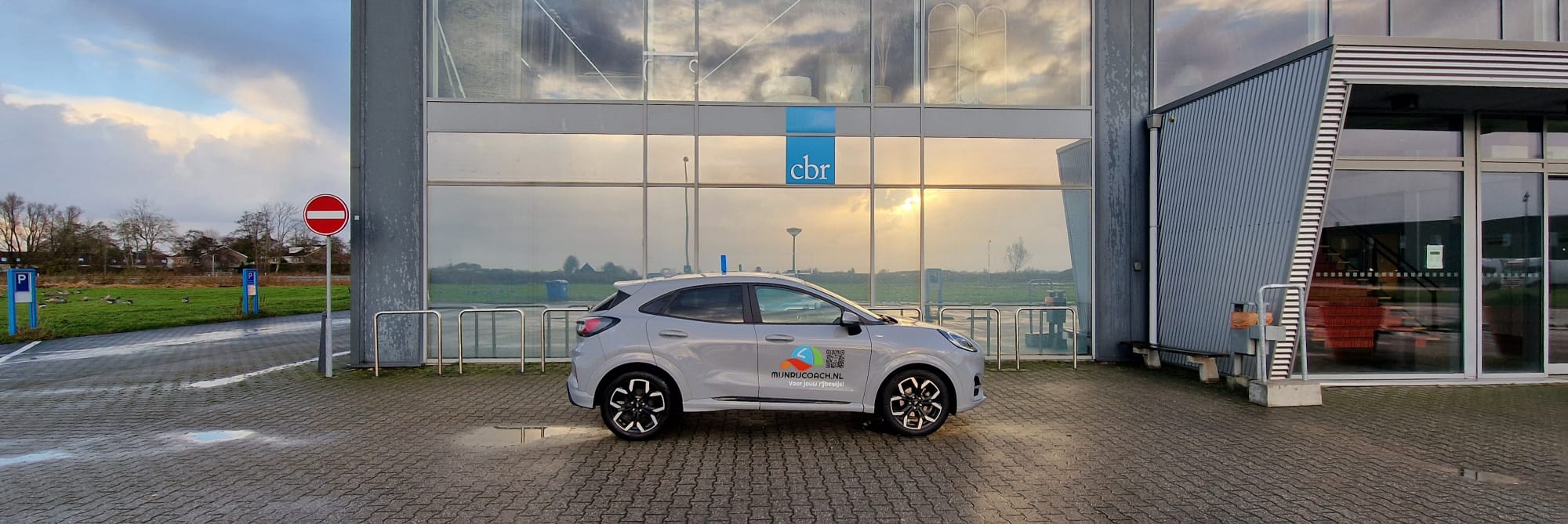 Lesauto MIJNRIJCOACH – rijles Leeuwarden Ford Puma Handgeschakeld